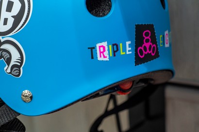стенд triple8