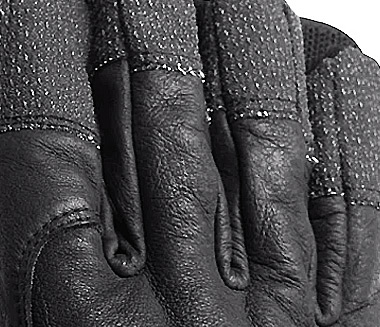 Усиление в зоне кончиков пальцев Triple8 Longboard Slide Glove